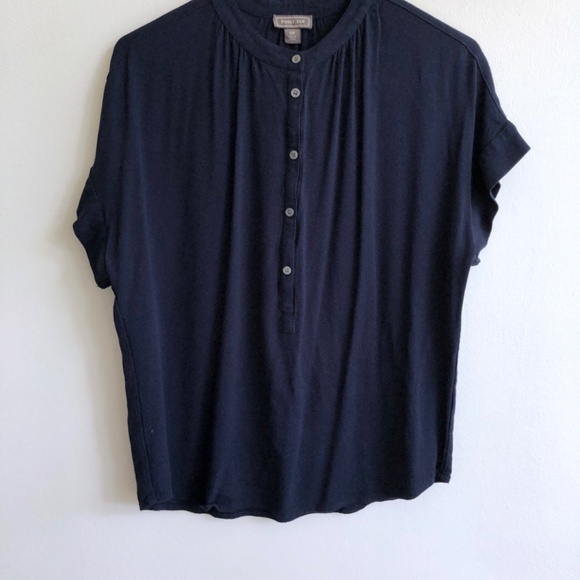 J. Crew Drapey Popover Shirt in Navy, Petite Small -  Point Sur Collection - Picture 2 of 7